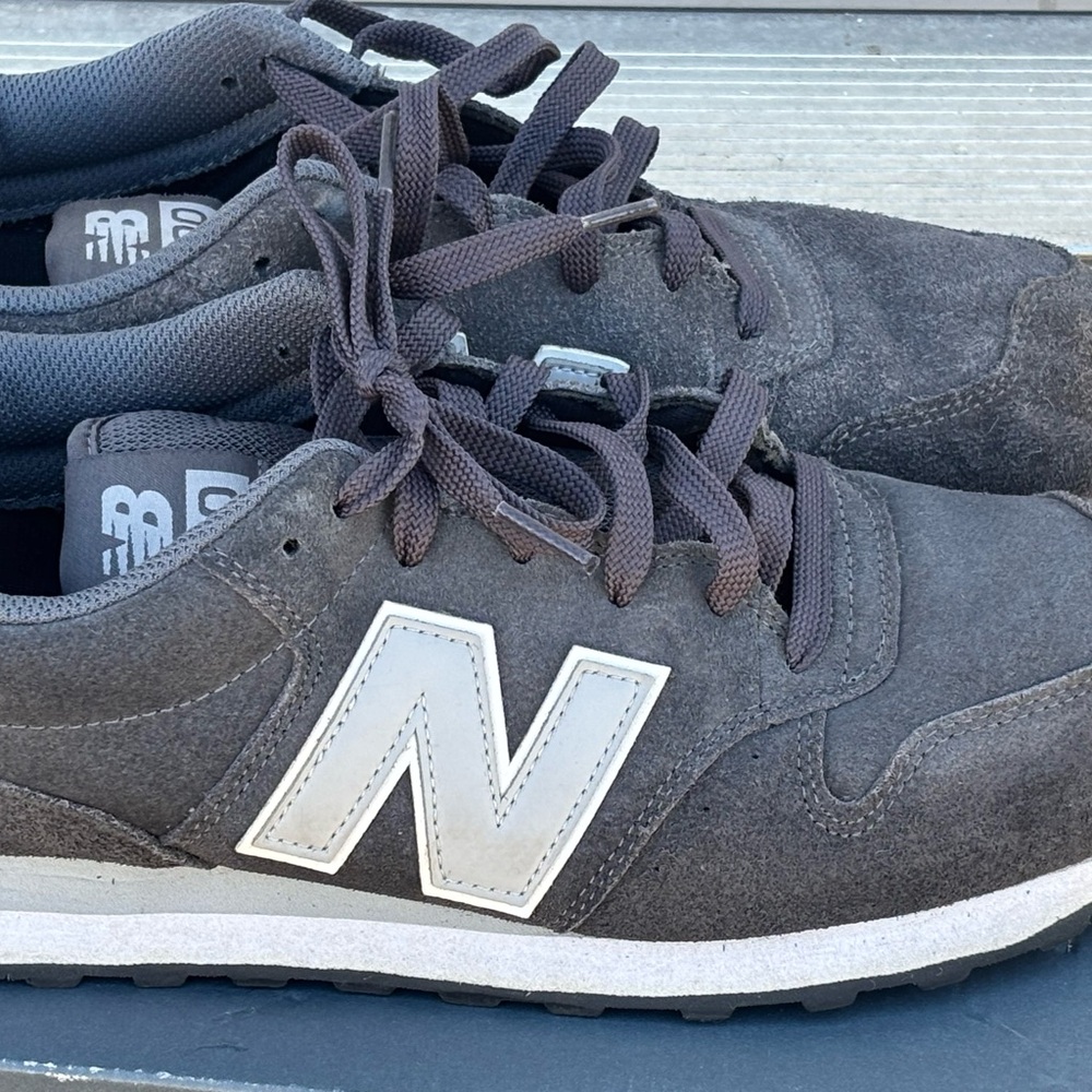 New Balance Men's Dark Gray Suede Sneakers with light gray 'N' Logo - Picture 3 of 8